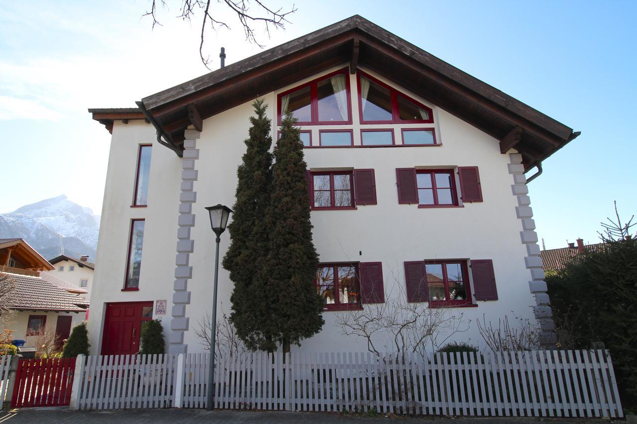Himmelschloesschen & Chalet Rose Garmisch-Partenkirchen Ngoại thất bức ảnh